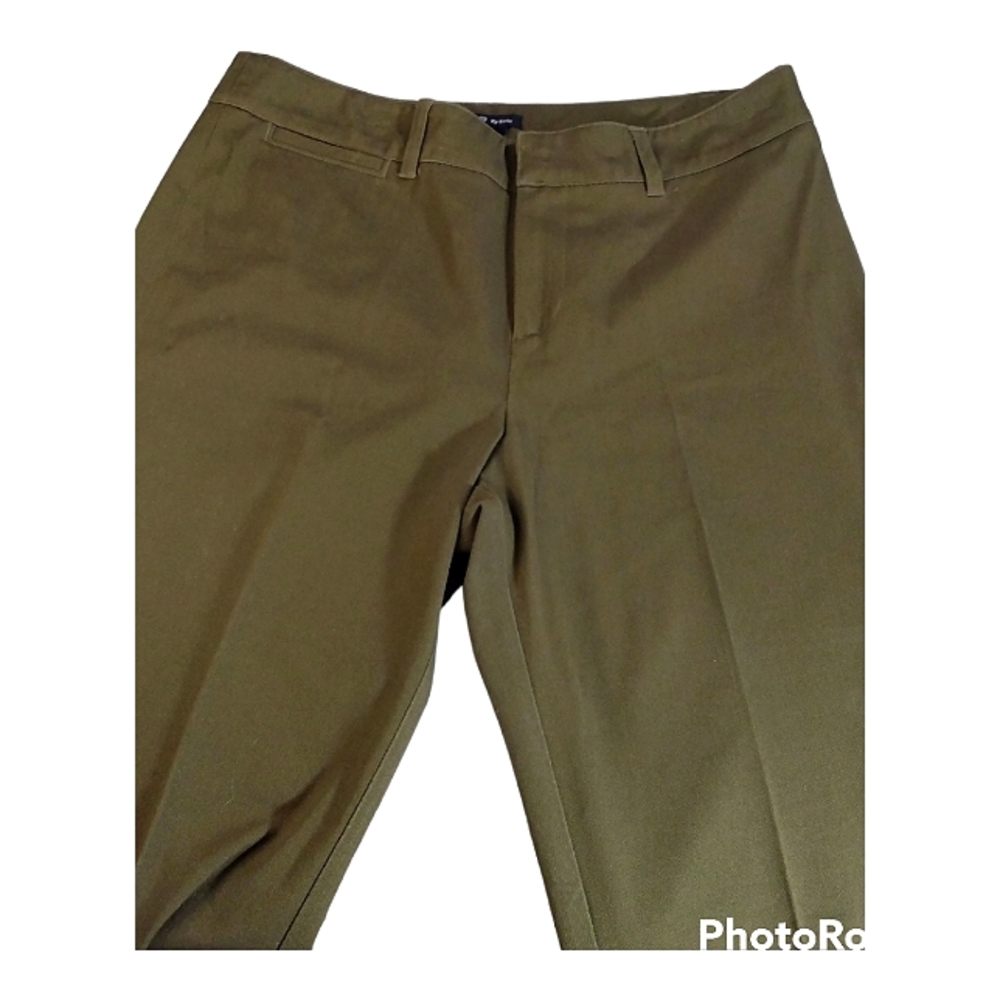 E39 by Eric, olive green khakis, 10